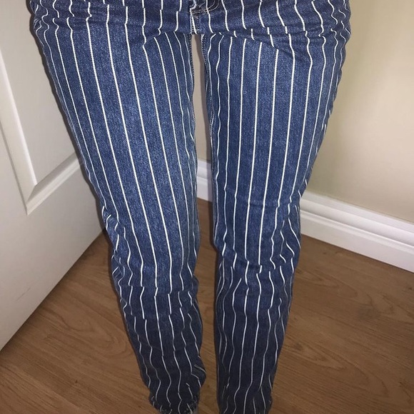 Jeans - Picture 3 of 3